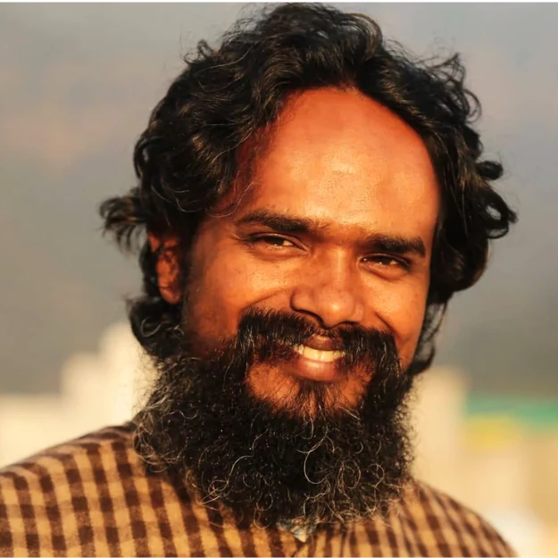 Acharya Siddhant Ji, founder of Siddhant School of Yoga