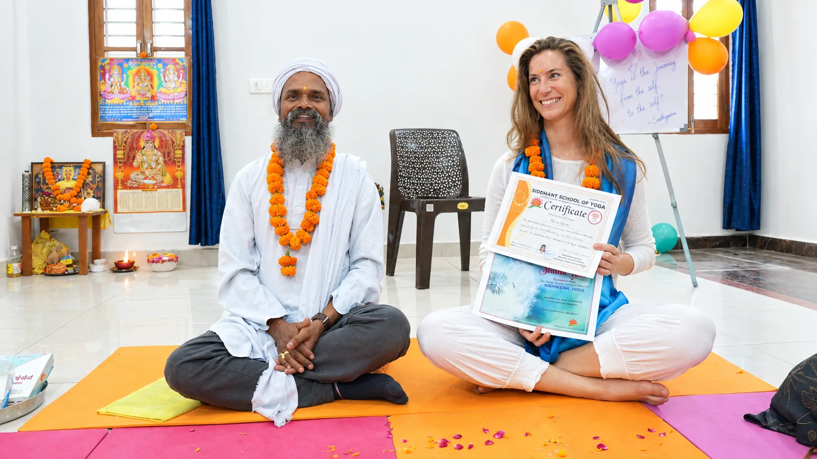 Acharya Siddhant mentoring a student
