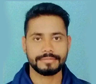 Vishal, yoga teacher at Siddhant School of Yoga